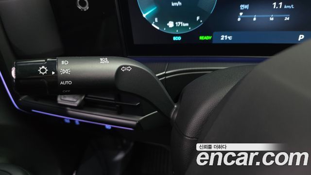 Hyundai Santafe 2024 — photo 31