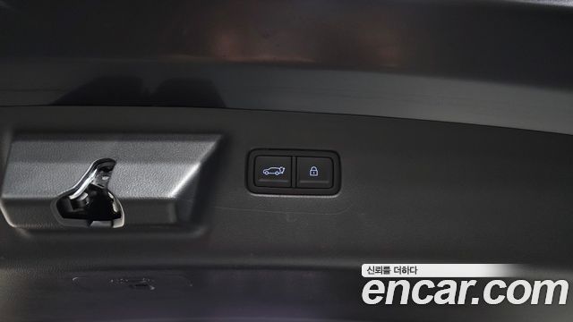 Hyundai Santafe 2024 — photo 34