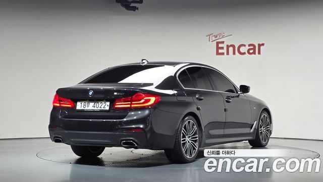 BMW 5-Series 2019 — photo 2