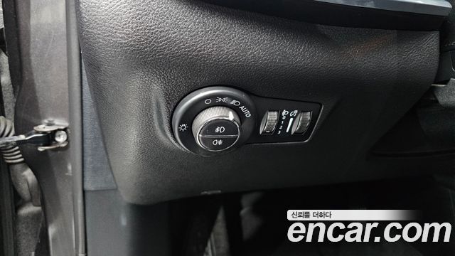 Jeep Compass 2022 — photo 29