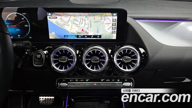 Mercedes-Benz EQA 2023 — photo 20
