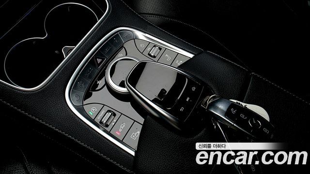 Mercedes-Benz S-Class 2020 — photo 23