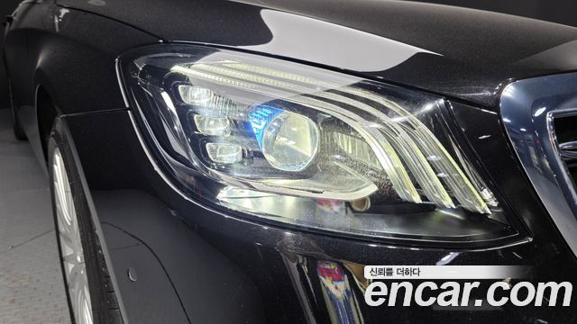 Mercedes-Benz S-Class 2020 — photo 8