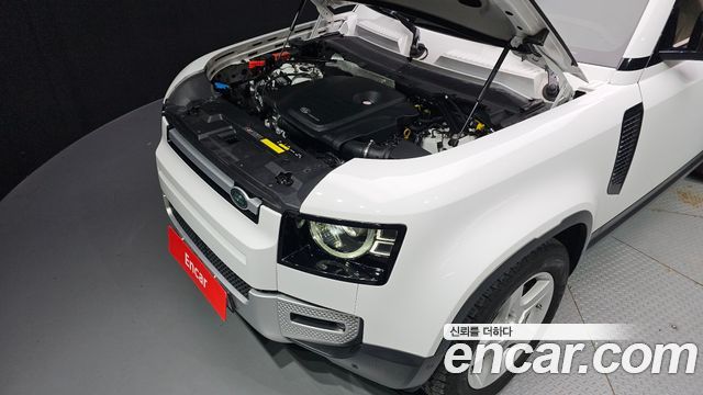 Land Rover Defender 2020 — photo 6