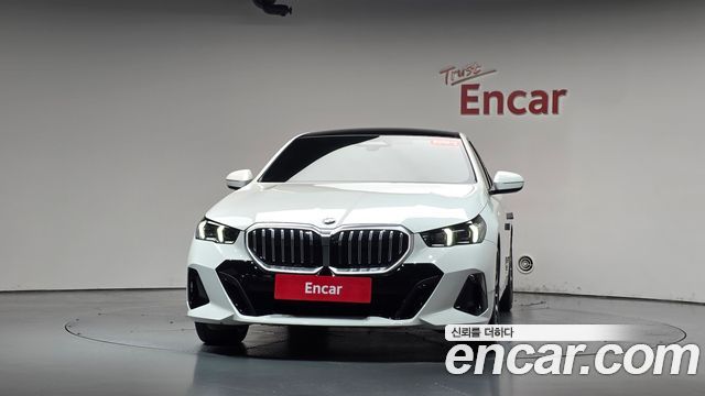 BMW 5-Series 2025 — photo 3