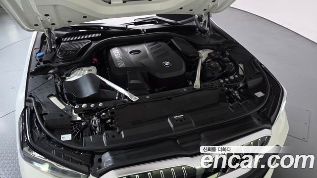 BMW 5-Series 2025 — photo 6