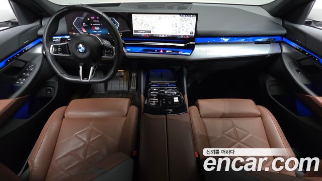 BMW 5-Series 2025 — photo 10