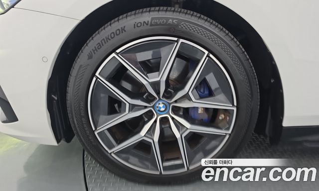 BMW i5 2024 — photo 5
