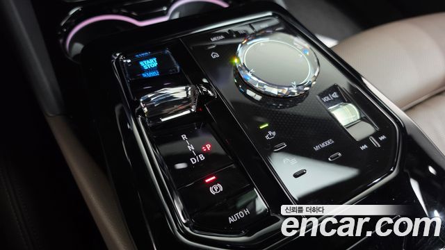 BMW i5 2024 — photo 12
