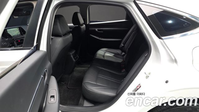 Hyundai Sonata 2020 — photo 12