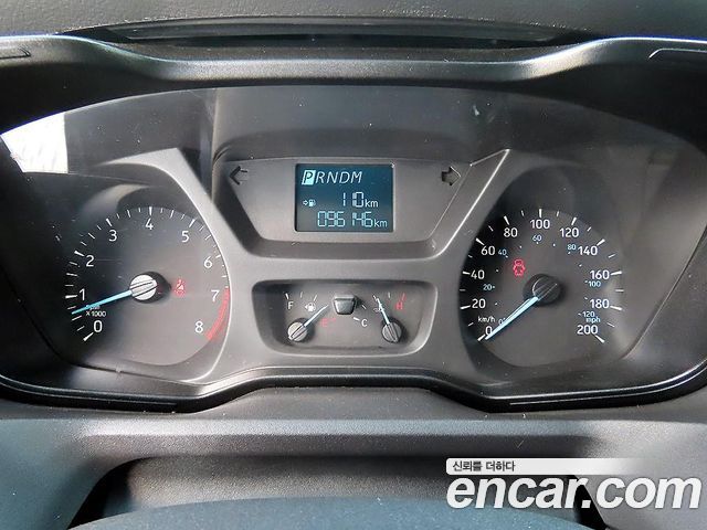 Ford Transit 2016 — photo 10
