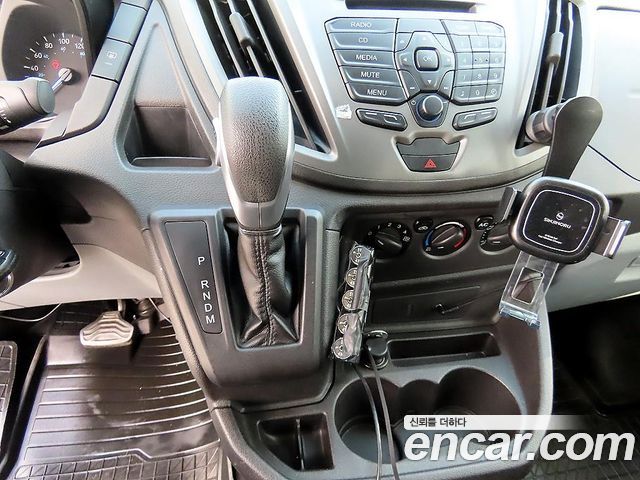 Ford Transit 2016 — photo 11
