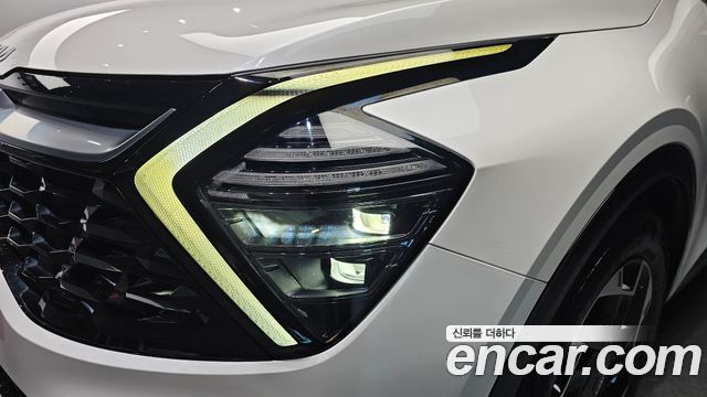 Kia Sportage 2022 — photo 8