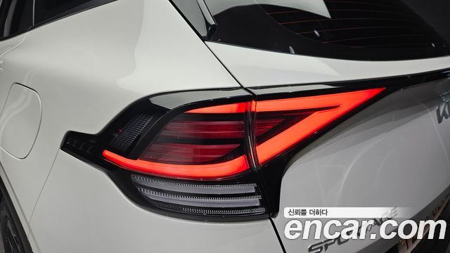 Kia Sportage 2022 — photo 9