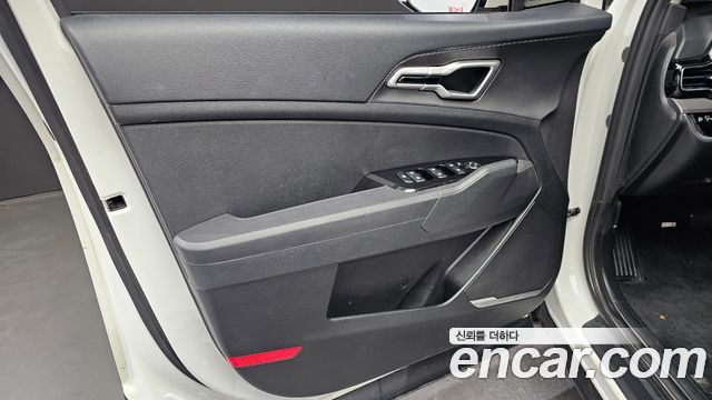 Kia Sportage 2022 — photo 14