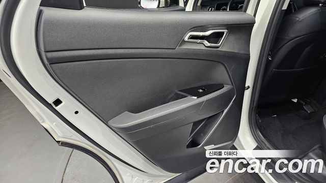 Kia Sportage 2022 — photo 15