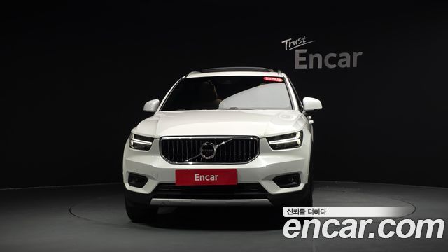 Volvo XC40 2022 — photo 3