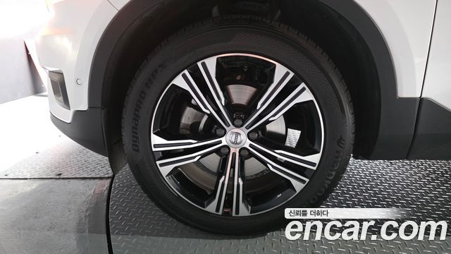 Volvo XC40 2022 — photo 5