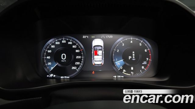 Volvo XC40 2022 — photo 11