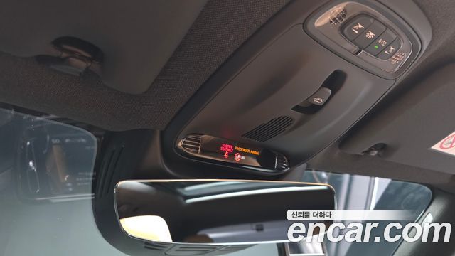 Volvo XC40 2022 — photo 25