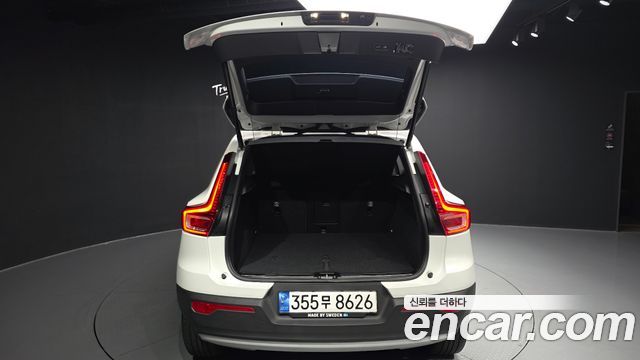 Volvo XC40 2022 — photo 26