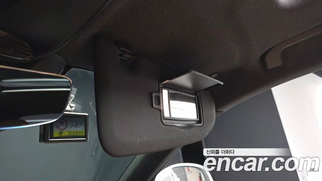Volvo XC40 2022 — photo 27