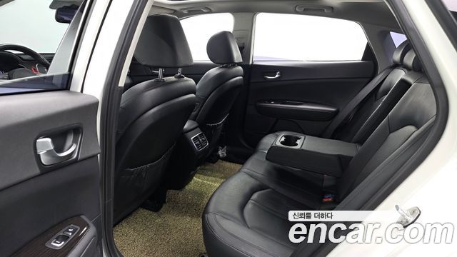 Kia K5 2017 — photo 11