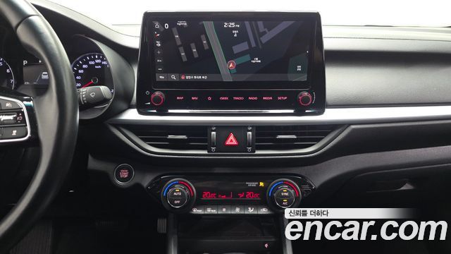 Kia K3 2022 — photo 14