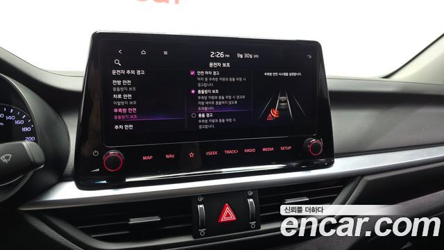 Kia K3 2022 — photo 16