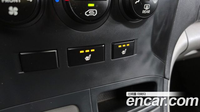Hyundai Starex 2014 — photo 16