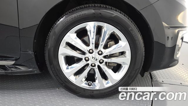 Kia Canival 2018 — photo 7