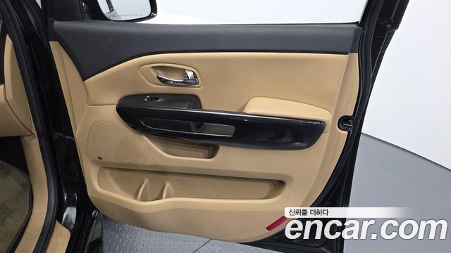 Kia Canival 2018 — photo 14