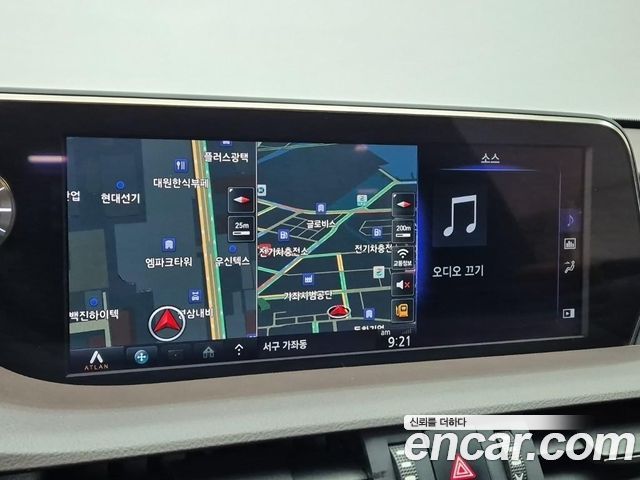 Lexus ES 2019 — photo 6