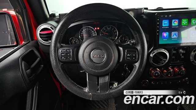 Jeep Wrangler 2017 — photo 12
