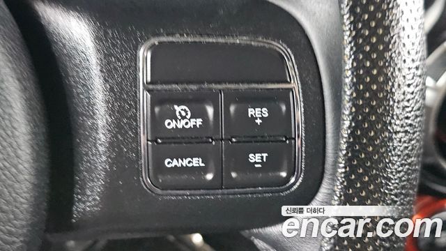 Jeep Wrangler 2017 — photo 17