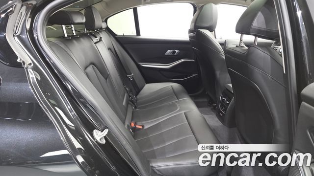 BMW 3-Series 2026 — photo 18