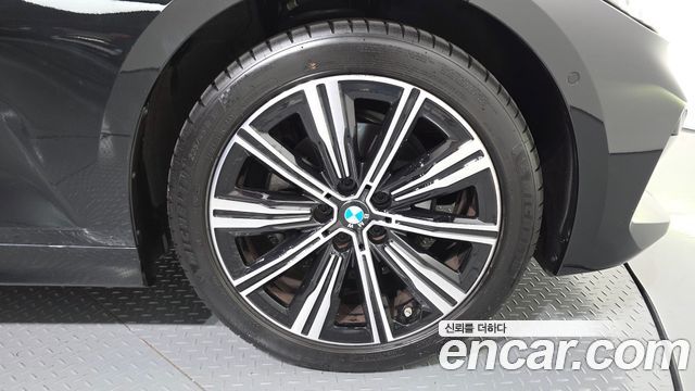 BMW 3-Series 2026 — photo 7