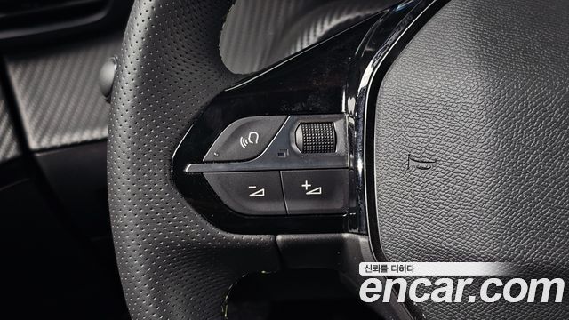 Peugeot 2008 2023 — photo 20