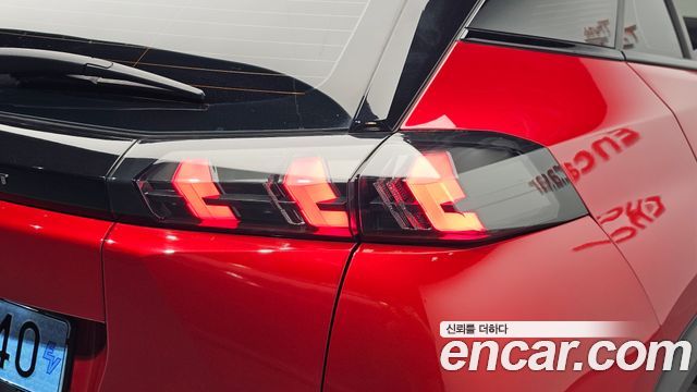 Peugeot 2008 2023 — photo 9