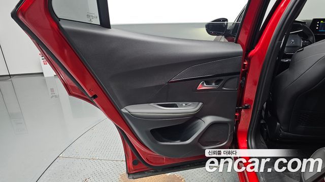 Peugeot 2008 2023 — photo 15
