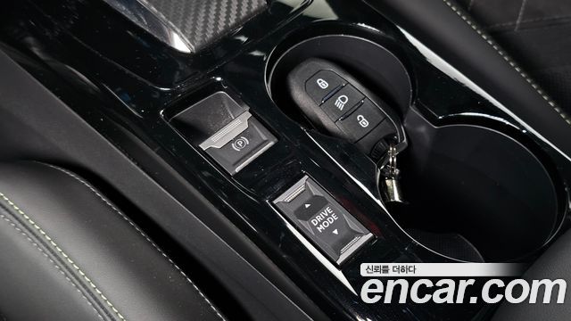 Peugeot 2008 2023 — photo 31