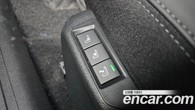 Peugeot 2008 2023 — photo 33