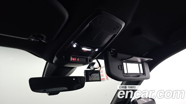 Peugeot 2008 2023 — photo 35