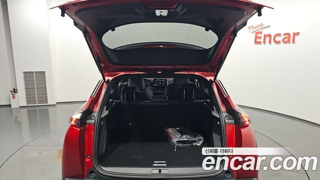 Peugeot 2008 2023 — photo 36