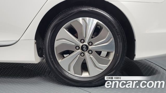 Hyundai Sonata 2014 — photo 7