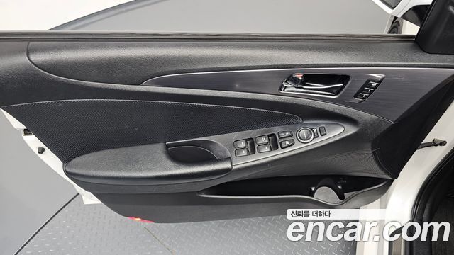 Hyundai Sonata 2014 — photo 14