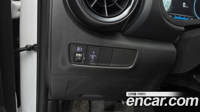 Hyundai Kona 2022 — photo 22