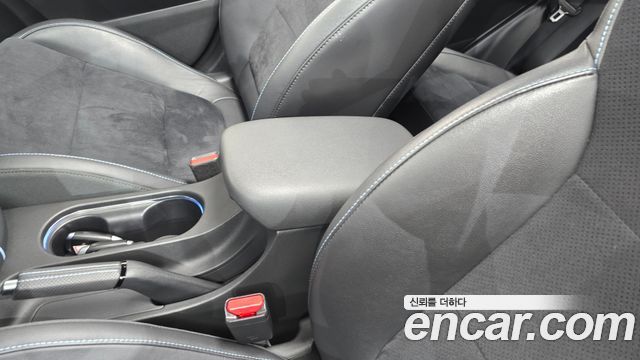 Hyundai Kona 2022 — photo 30