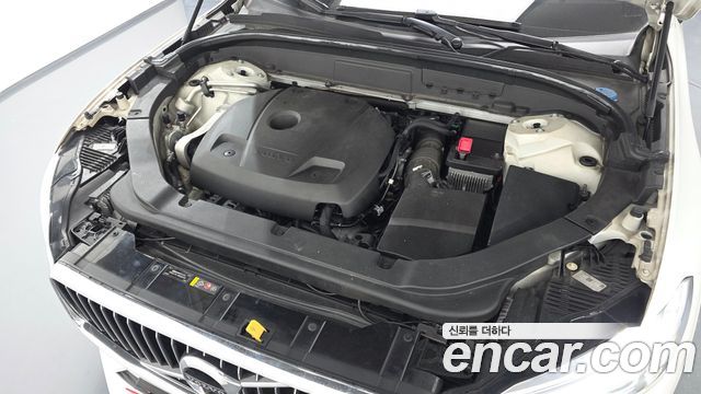 Volvo XC60 2018 — photo 6