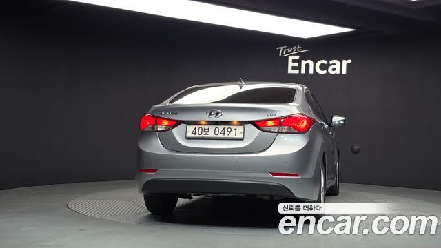 Hyundai AVANTE 2014 — photo 4